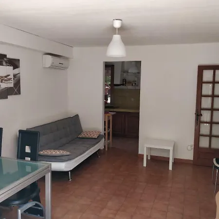 T3 Avec Jardin. Apartmán *